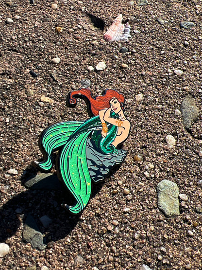 Ariel Pin, J. Scott Campbell